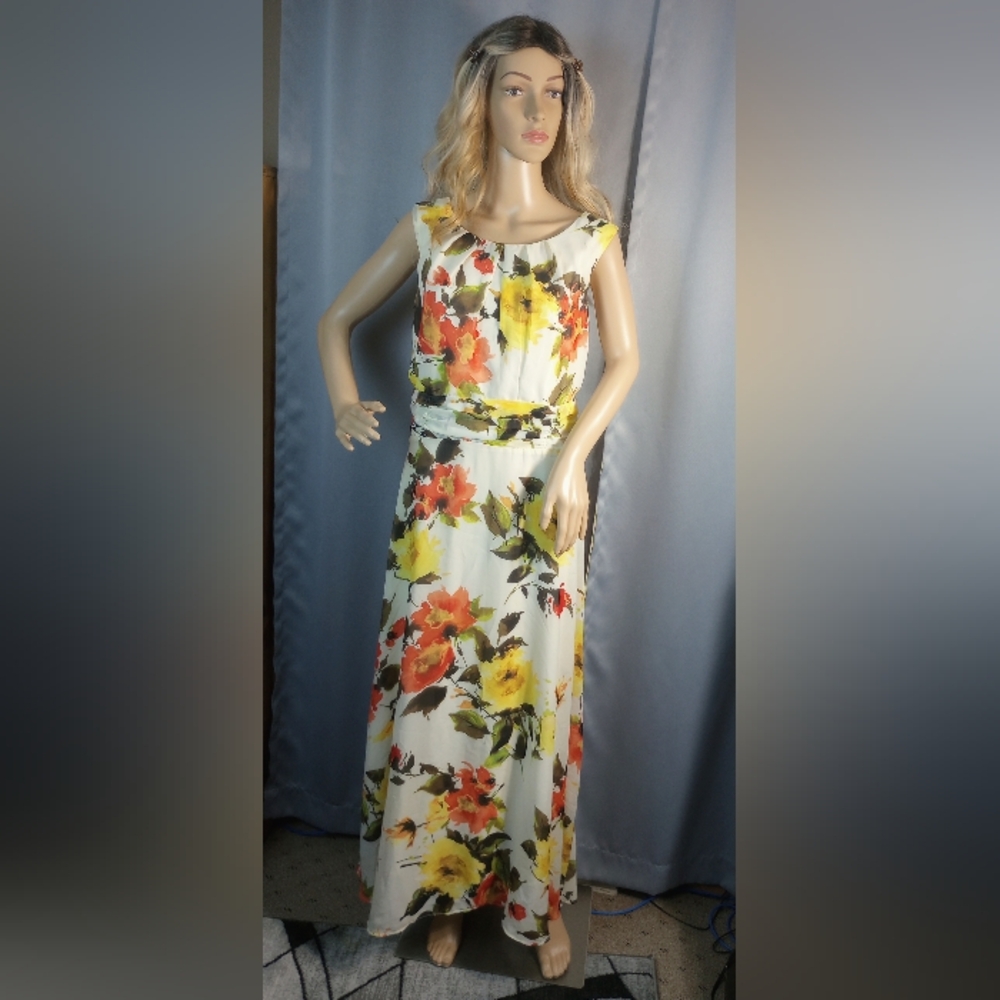 Women's Madison Leigh long floral sleeveless dress size 16, summer - Picture 2 of 9